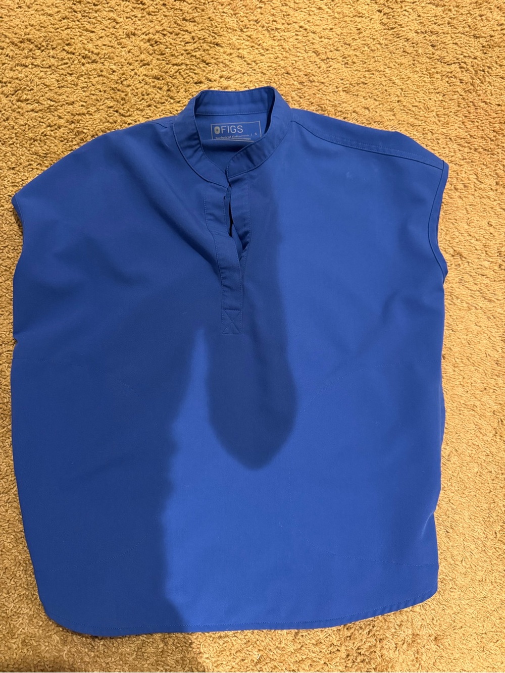 Figs scrub top